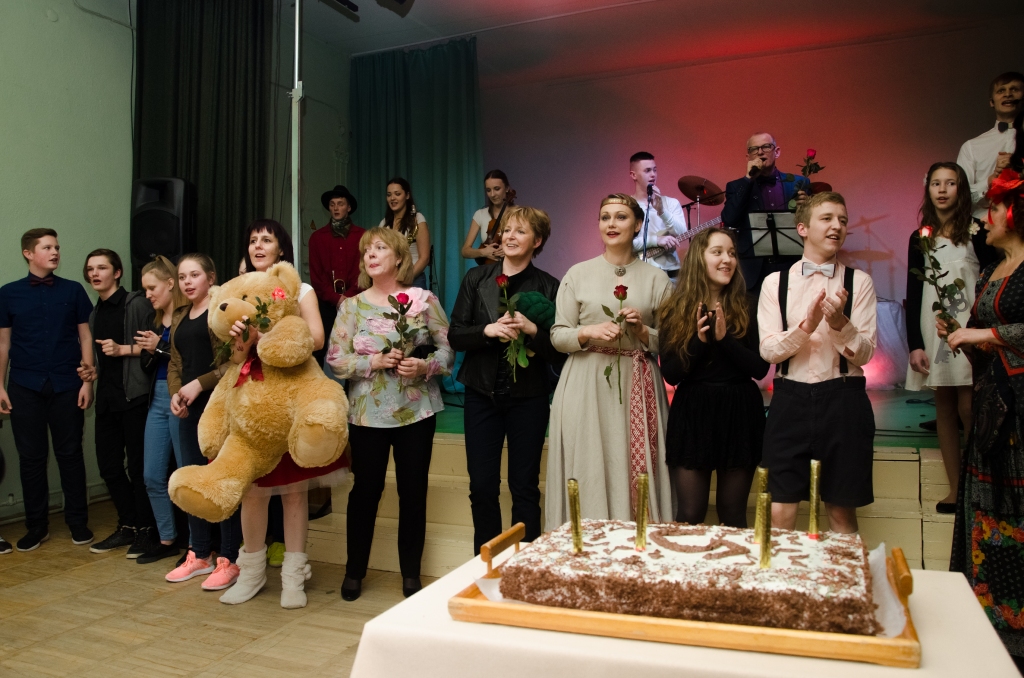 “Piedod man” — šis  grupas “Līvi” hits kļuva par pasākuma kopdziesmu, uz skatuves pulcējot visus koncerta dalībniekus.
Autors: Dace Svētiņa