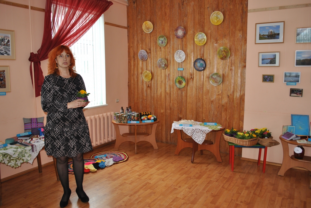 BAGĀTS KLĀSTS. Klintaines pagasta kultūras darba organizatori Kristīni Ginaiti ik gadu patīkami pārsteidz pagasta iedzīvotāju radošums.