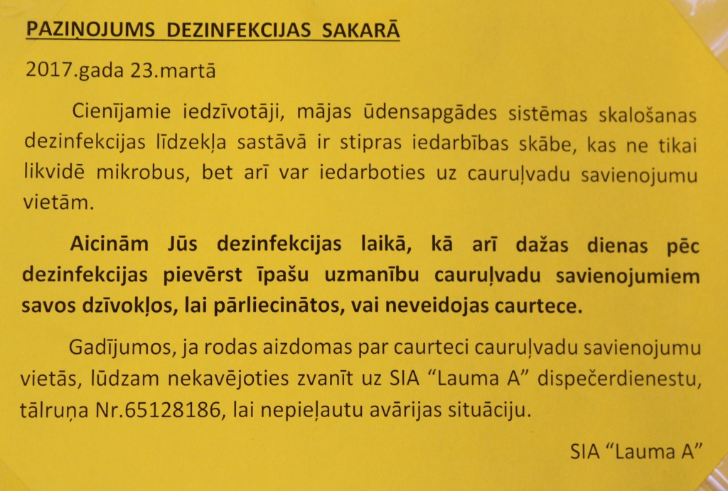 Paziņojums pie mājas Aizkrauklē, Lāčplēša ielā 9.