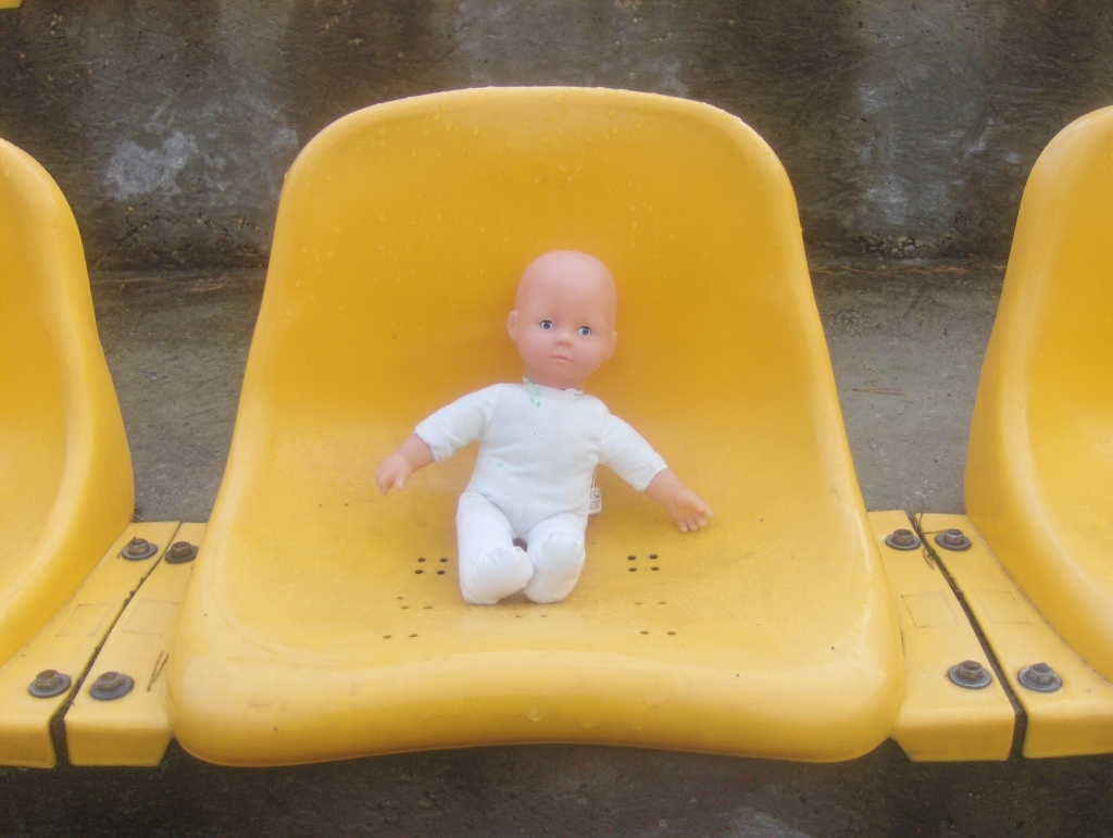 Bērna uzvedības problēmas norāda, ka viņa vajadzības netiek apmierinātas. Ir jāmeklē cēlonis. Ne vienmēr vainīga ir audzinātāja.
Autors: no interneta