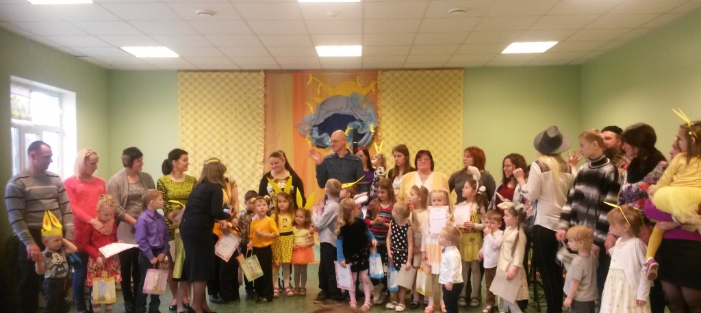 VISI mazie daudzesieši iepriecināja gan klausītājus, gan žūriju.
Autors: no Daudzeses pagasta pirmsskolas izglītības iestādes “Čiekuriņš”