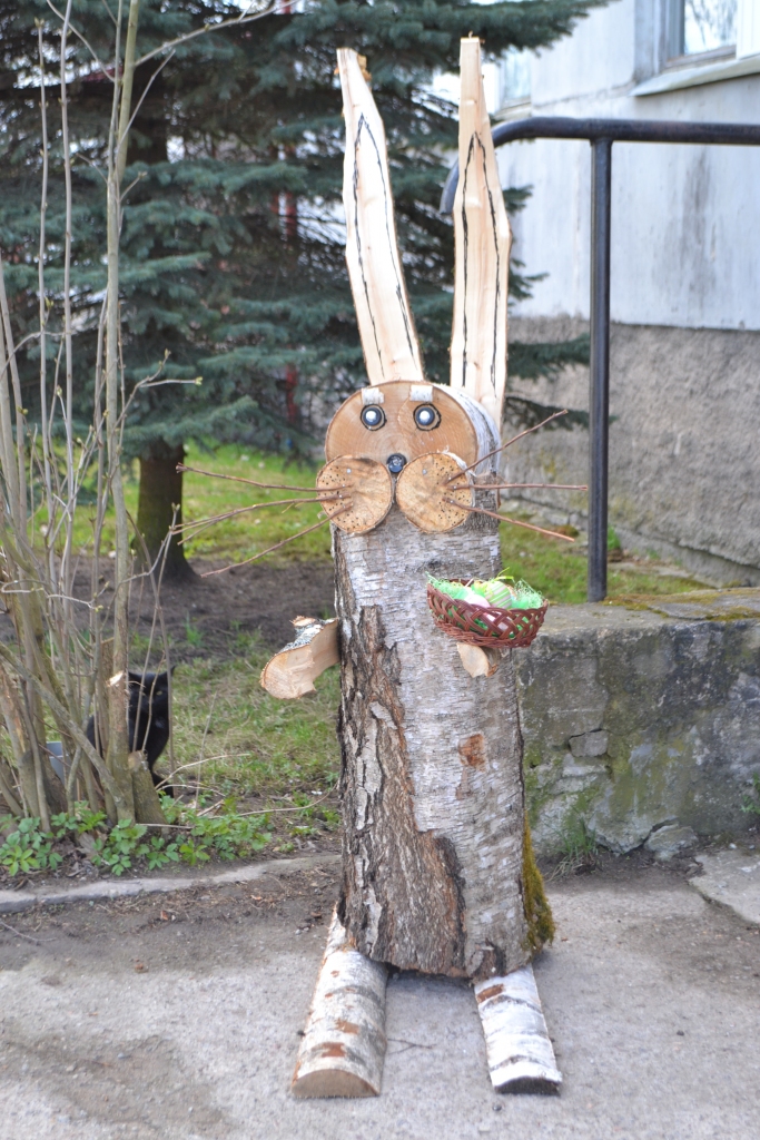 LIELDIENU ZAĶIS tapis divu stundu laikā un priecē ikvienu garāmgājēju.
Autors: autores