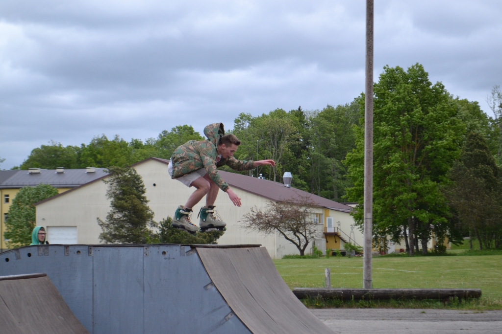 Traucas kā bulta. Inlaina braucējs Lauris Larionovs bija pārāks par konkurentu kā braucienos, tā arī triku konkursā.
Autors: Viesturs Kaktiņš