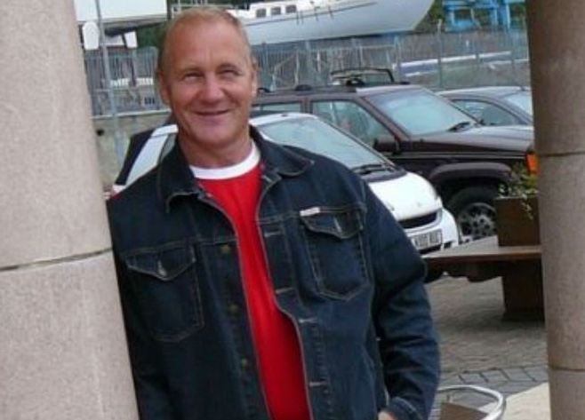 SVEICIENS SVĒTKOS! Jānim nepatīk fotografēties, bet daži kadri tomēr ir “noķerti”.
Autors: no personīgā albuma