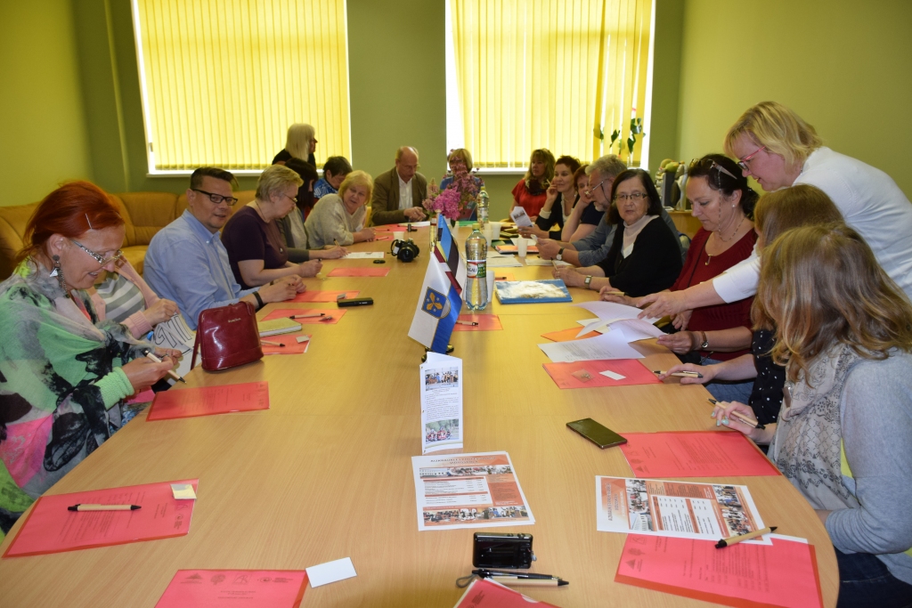 Autors: Guna Mikasenoka