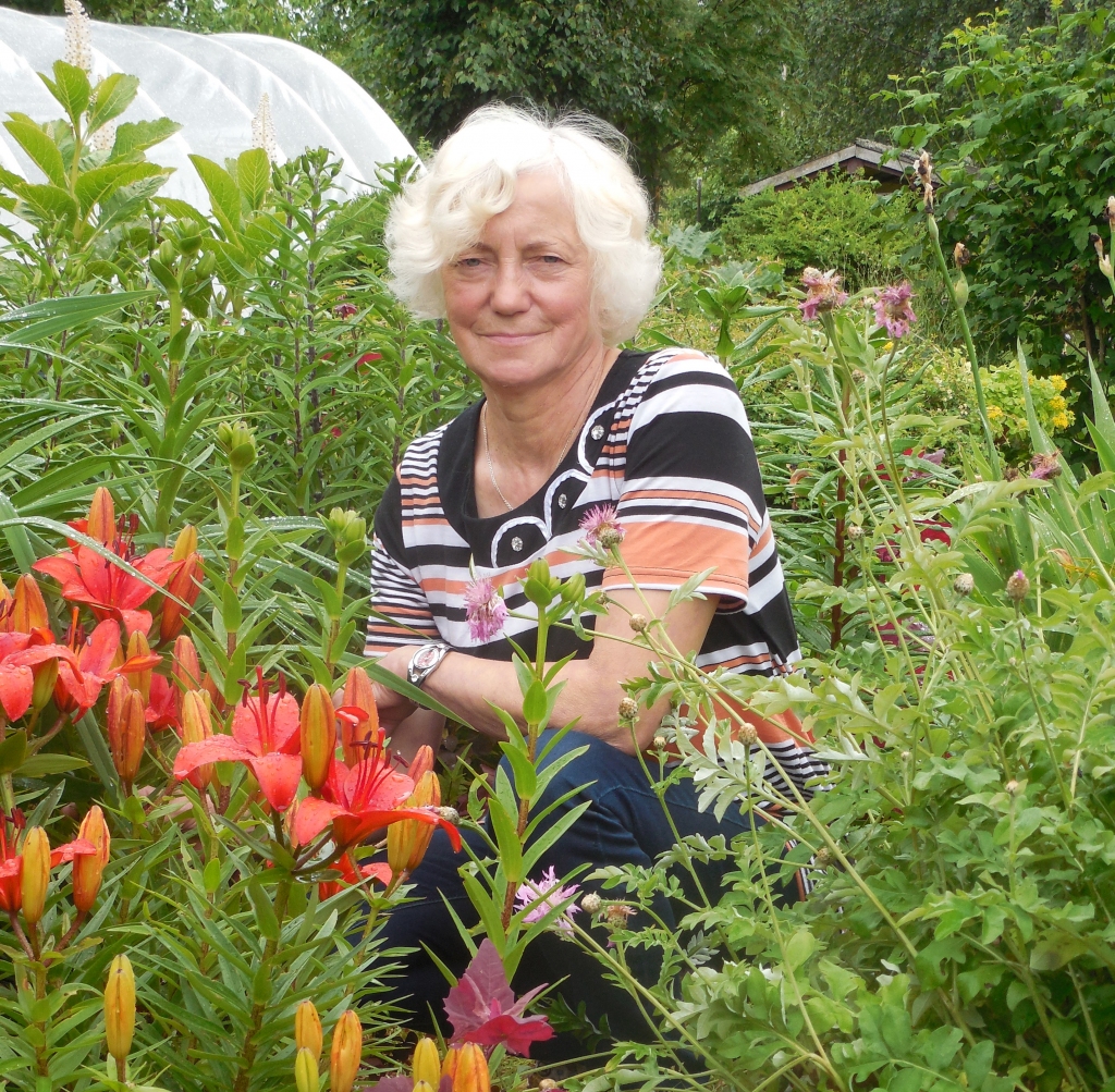 PUĶU IELENKUMĀ jubilāre Mudīte Lapšuka.