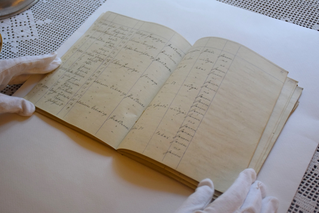 Izcilā kārtībā. Neraugoties uz vairāk nekā simt gadu vecumu, burtnīca ir ļoti labi saglabāta.
Autors: Imants Kaziļuns