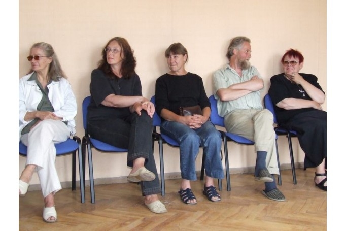 Aktīva plenēru dalībniece. Agnese Krastenberga (pirmā no kreisās) gleznojusi arī Aizkraukles pusē.
Autors: no “Staburaga” arhīva