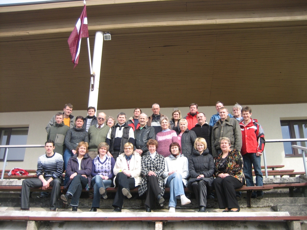 Aizkraukles rajona sporta skolas treneri un sporta skolotāji pirms sporta skolas reorganizācijas.