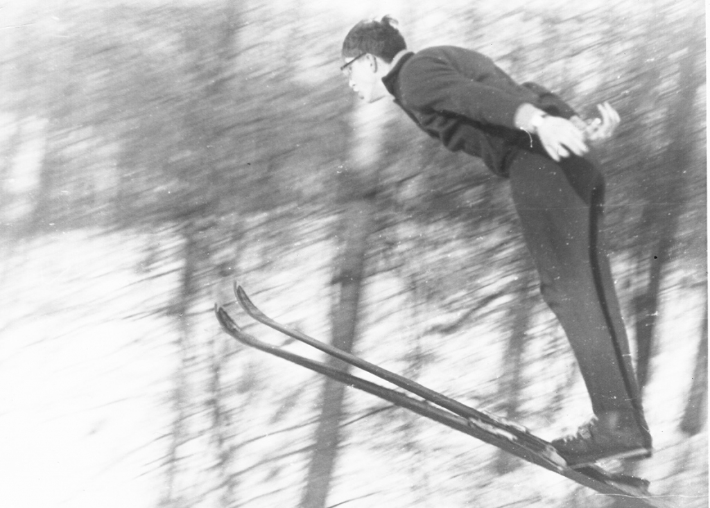 Īsu laiku sporta skolā pastāvēja arī ziemas divcīņas nodaļa. Attēlā — Viktors Stepanovs.