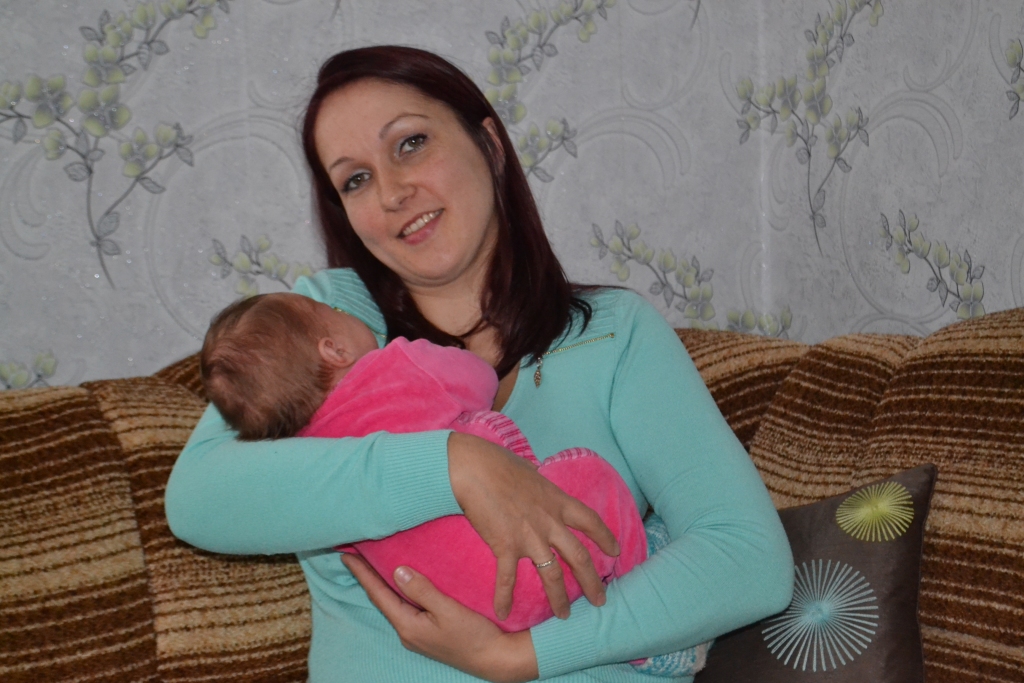 JUBILĀRE Natālija Ravinska savām meitām pūrā vēlētos iedot gudrību. “Skaistums viņām jau ir!” saka māmiņa. Kopā ar pastarīti Beatrisi, kurai ir tikai mēnesis.
Autors: Elita Brovacka