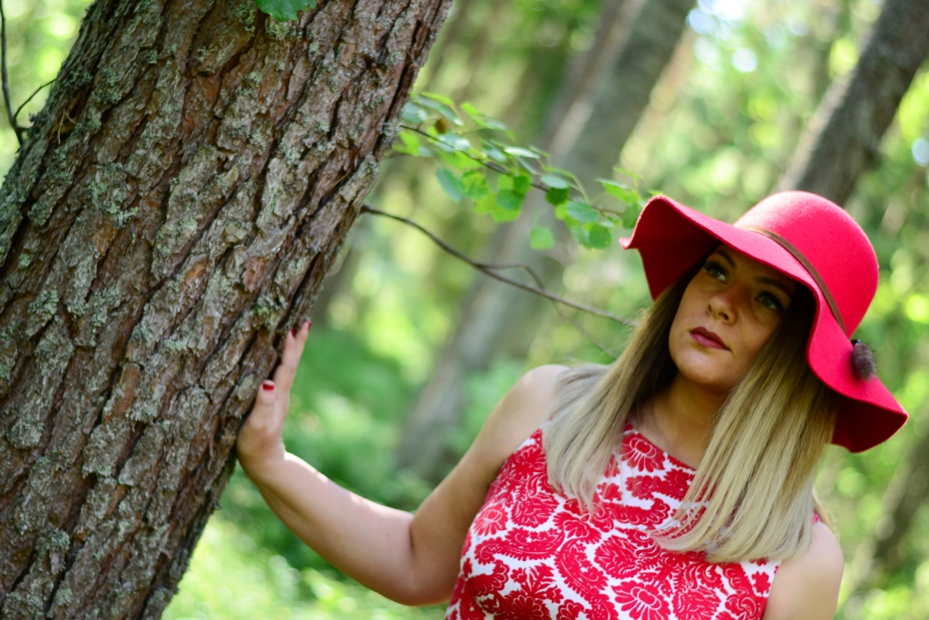 Bijusī jaunjelgaviete Elēna Velja ir koša un ekstravaganta kā dzīvē, tā uz audekla.
Autors: no personīgā albuma