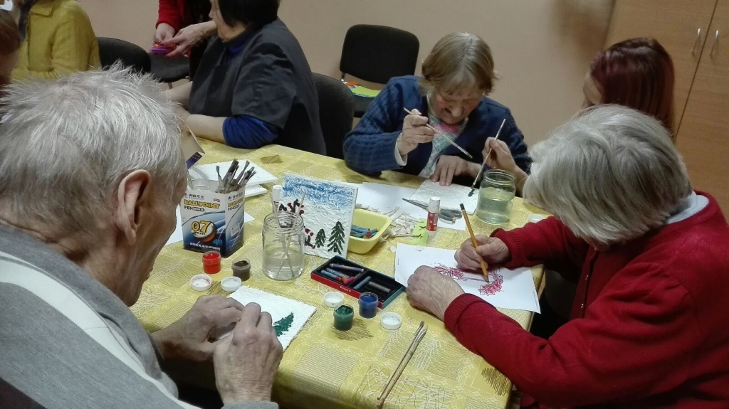 DUBULTI SVĒTKI. Mazo seciešu viesošanās sociālās aprūpes un krīzes centrā “Vīgante” iepriecināja gan pašus ciemiņus, gan centra iemītniekus.
Autors: Judīte Ledvika