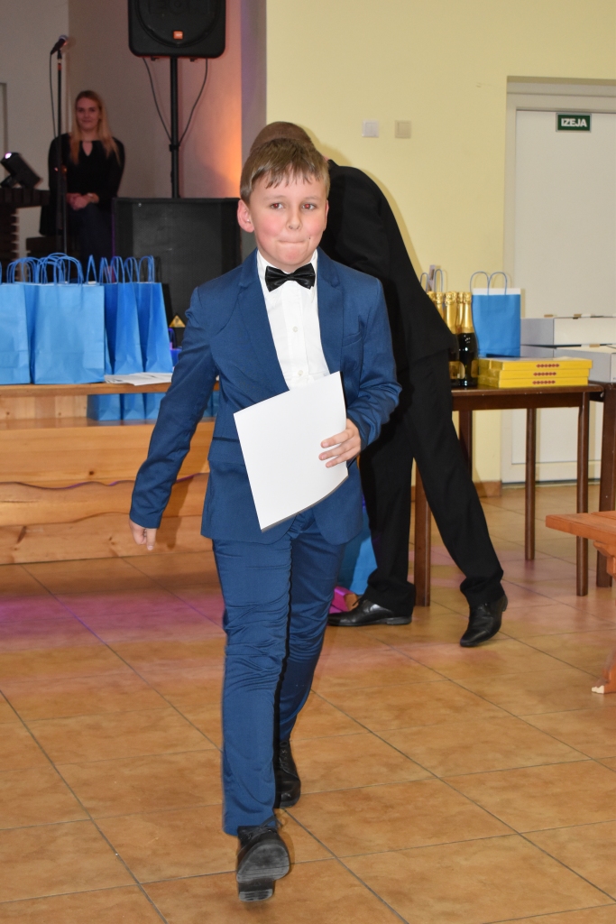 Panākumiem bagāts gads. Koknesietis Markuss Ūtēns saņēma apbalvojumu par sasniegumiem autokrosā mini bagiju klasē.
Autors: Ginta Grincēviča