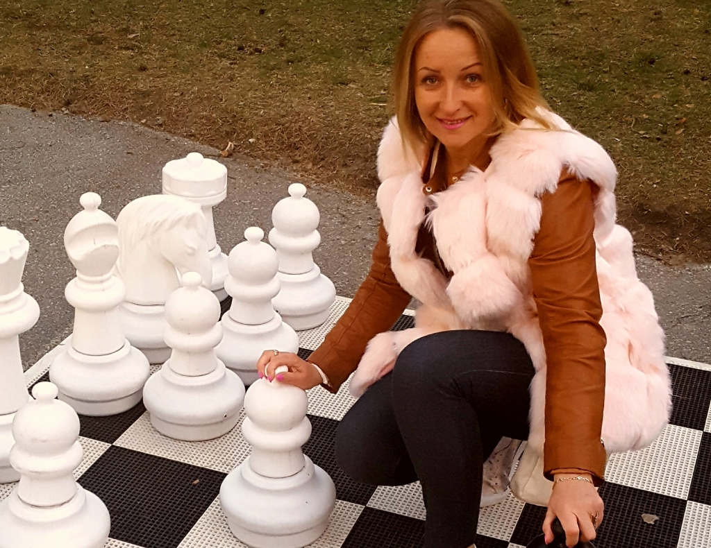 TVER DZĪVES MIRKĻUS — tāda ir pļaviņiete Tatjana Zagorska.
Autors: no personīgā albuma