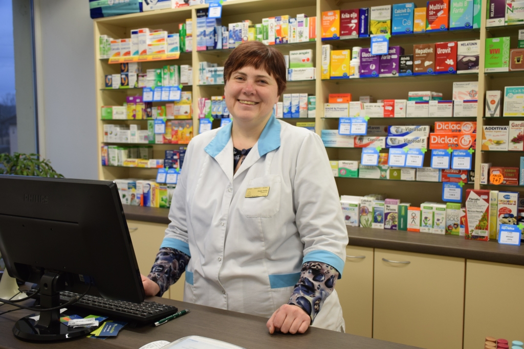 Prieks, ja var palīdzēt. Aizkraukliete Daiga Vaišļa savā darbavietā Jaunjelgavas aptiekā.
Autors: Elita Brovacka