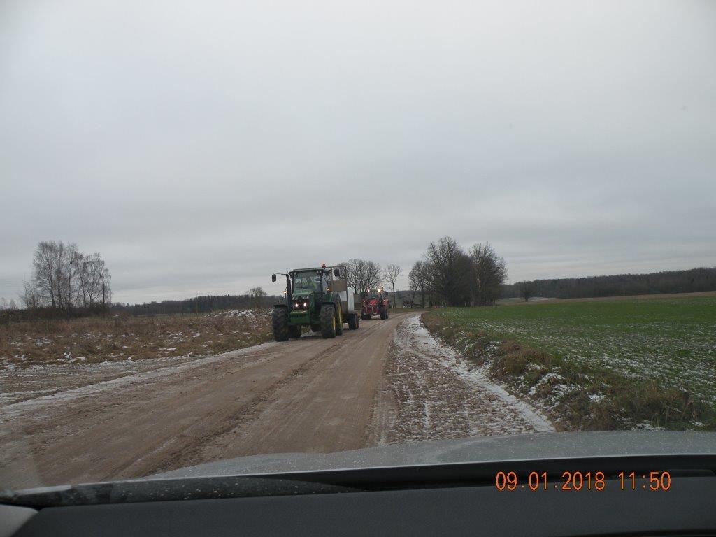 LABS CEĻŠ! Tā ceļa Parģīzes—Talsiņi kārtību vērtē VAS “Latvijas Valsts ceļi”, atsūtot arī foto, kas uz šī ceļa tapis 9. janvārī.
Autors: no VAS “Latvijas Valsts ceļi” arhīva