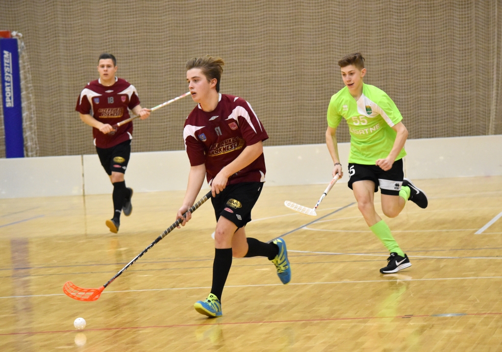 Uzbrukumā! Vienība “Aizkraukle/Koknese” otrās līgas čempionātā rāda pārliecinošu sniegumu un saglabā otro pozīciju grupā.
Autors: Ginta Grincēviča