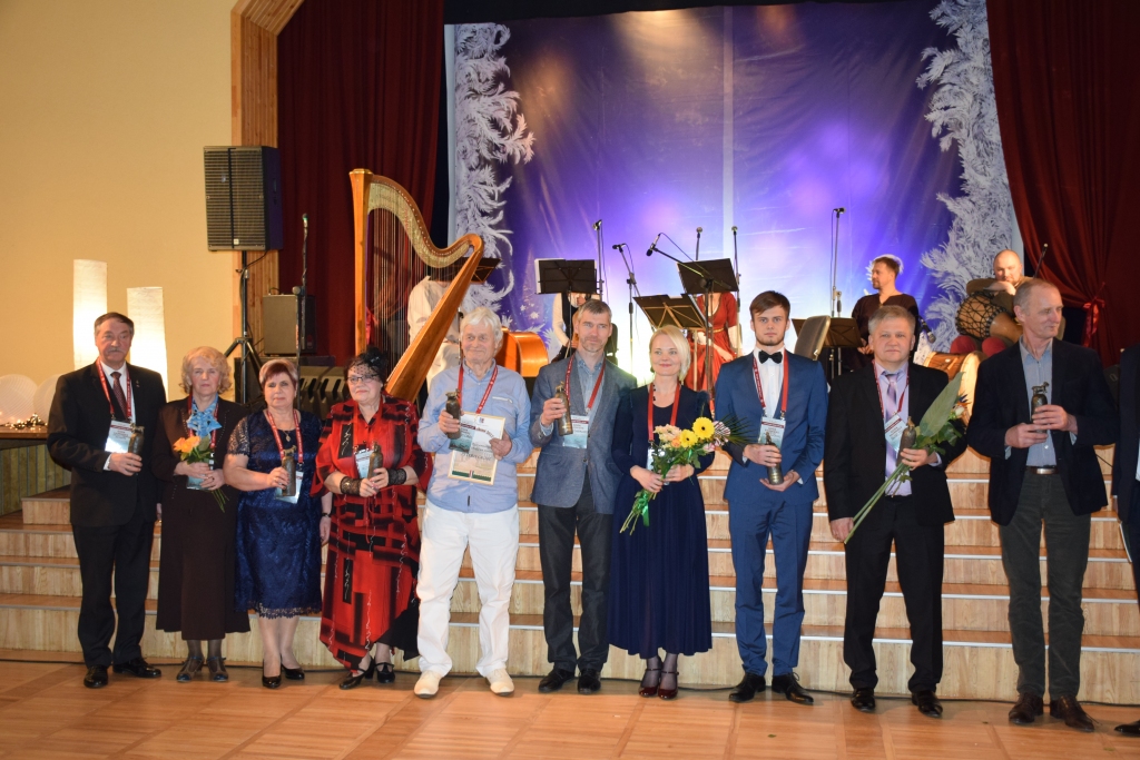 “ZELTA KAZA” šogad pasniegta desmit nominācijās, tā aizceļojusi pie Jaunjelgavas novada čaklākajiem un darbīgākajiem ļaudīm.
Autors: Elita Brovacka