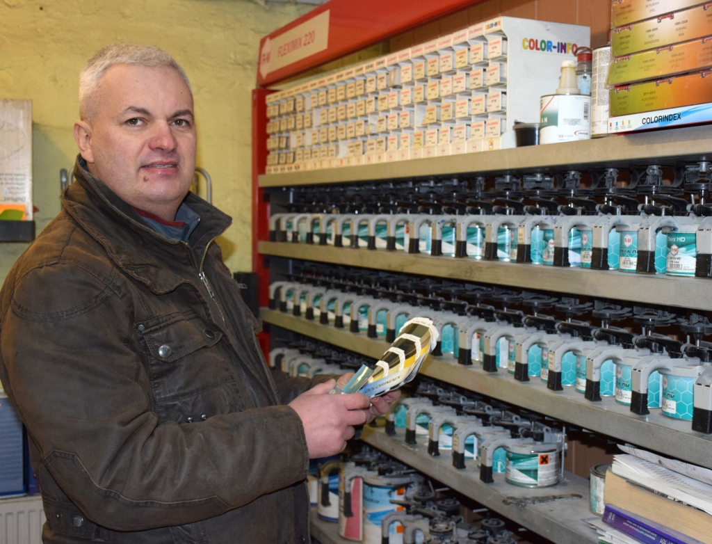 Krāsu laboratorija. Viens no Anatolija Prohodas lepnumiem.
Autors: Imants Kaziļuns