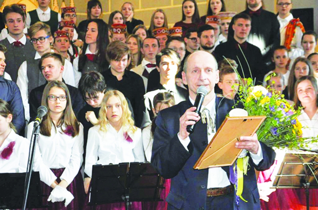 Gandarīts un apmierināts — tāds pēc pirmā festivāla norises  Kuldīgā bija idejas iniciators diriģents Eduards Grāvītis.
Autors: no m.kuldiga.lv