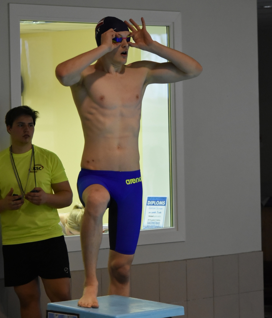 Gandrīz gatavs. Koknesietis Atis Āre pirms starta 50 metru brīvajā peldējumā.
Autors: Ginta Grincēviča