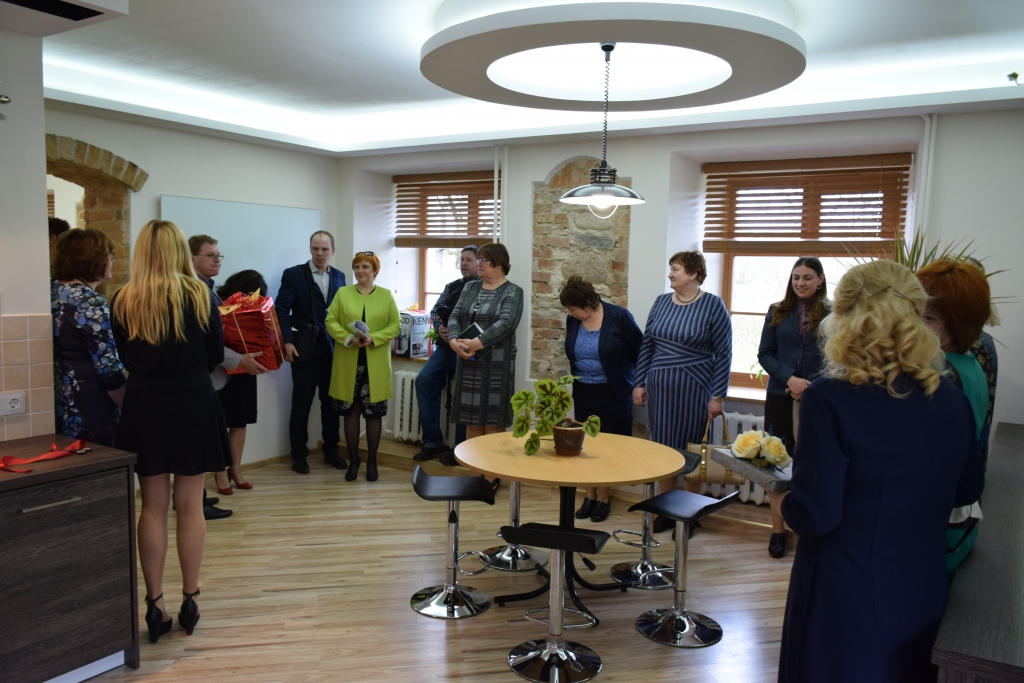 Senatne satiek mūsdienas. Modernās iekštelpas pirms 150 gadiem uzceltajā Ērberģes muižā.
Autors: Imants Kaziļuns