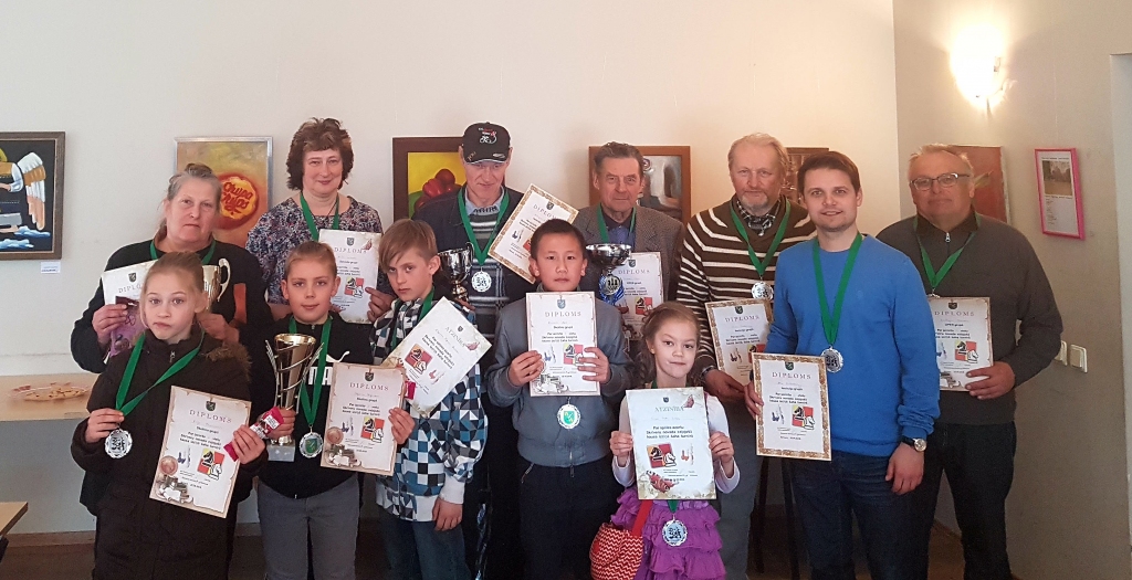 Skrīveru šaha turnīra uzvarētāji.
Autors: no A. Krauzes albuma