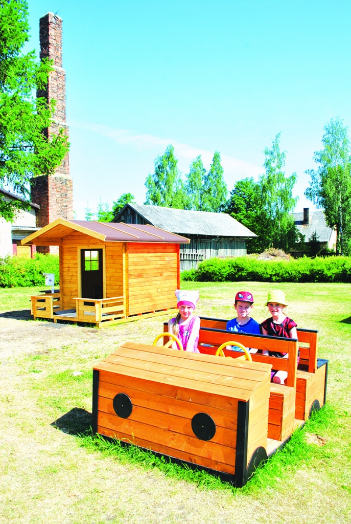 Rotaļu laukums Pļaviņu novada pirmsskolas izglītības iestādes “Jumītis” fililālē “Zīļuks” Vietalvā.
Autors: Sandra Pumpure