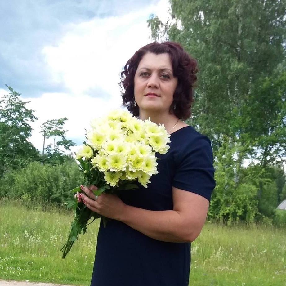 ŠODIEN SVĒTKI PAŠAI. Jubilāre Daiga Andersone vienmēr svētkus rada citiem, bet šodien ir viņas svētku diena, kad laiks ziediem un dāvanām.
Autors: no Daigas Andersones albuma