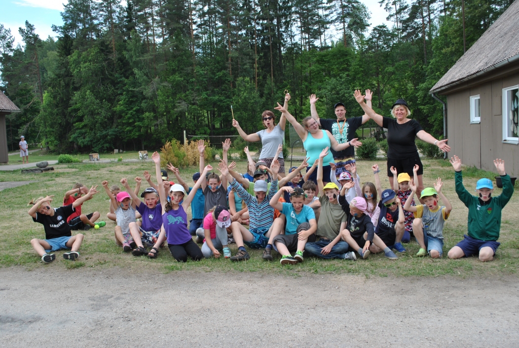 VISIEM JAUTRI vasaras atpūtas nometnē.