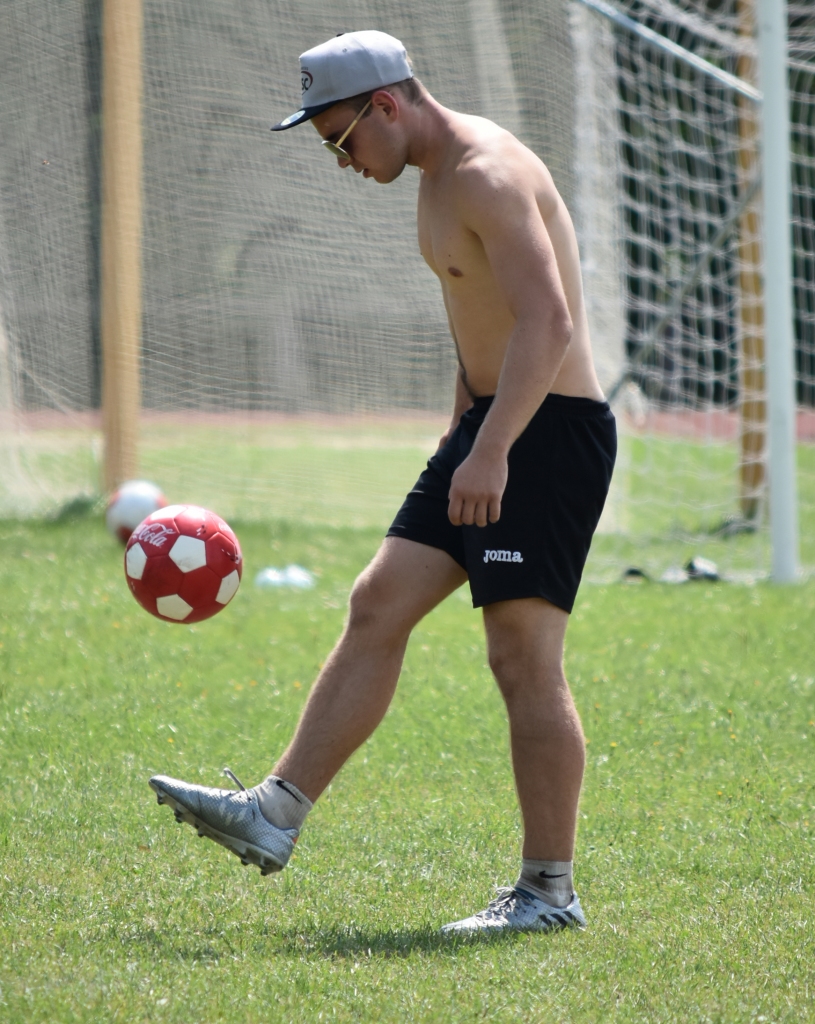 Dribla karalis! Koknesietis Kārlis Beikerts, nezaudējot kontroli pār bumbu un nenometot to lejā, veica 184 sitienus ar kāju.