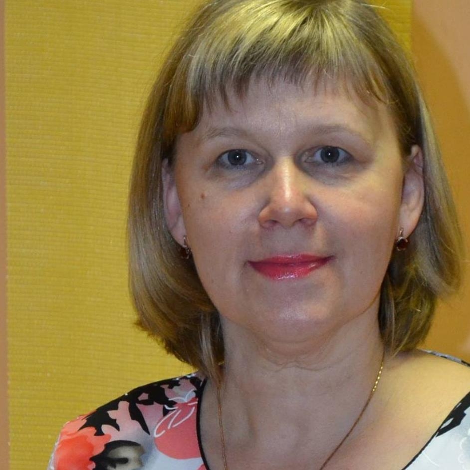 RUTA JANKOVSKA priecājas, ka var izmantot savas latviešu valodas zināšanas, ar padomu palīdzot cilvēkiem.
Autors: no Rutas Jankovskas albuma