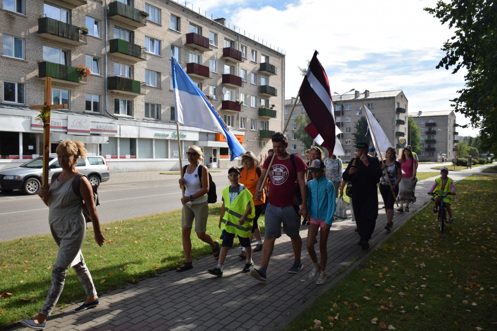 Nākamā pietura — Sece. Aizkrauklē naktsmājas bija svētceļniekiem no Rīgas Kristus Karaļa baznīcas.