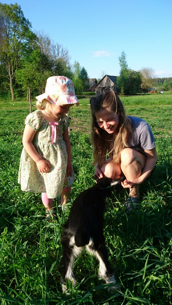 Ar mazo ciemiņu mīļojam kazlēnu.
Autors: no Daces albuma