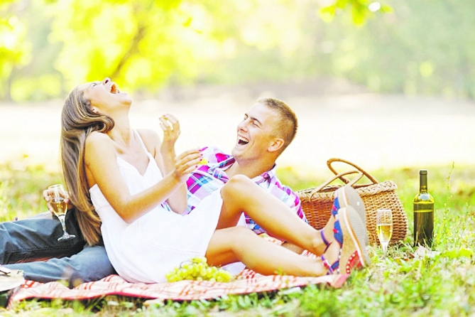 Ar romantiku pret rutīnu.