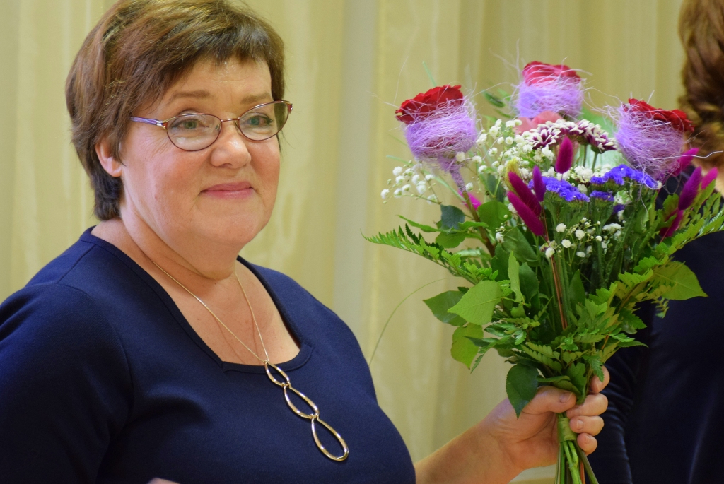 Dzīves, darba un laulības jubilejā. Jaunjelgaviete māksliniece Rasma Rinkēviča.