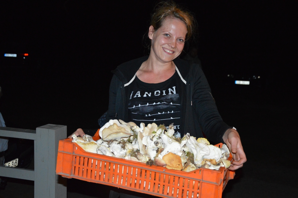 Aleksandra Krista ar salasītajiem vairāk nekā četriem kilogramiem sēņu dāmu konkurencē kļuva par uzvarētāju.
Autors: Sandris Stūris