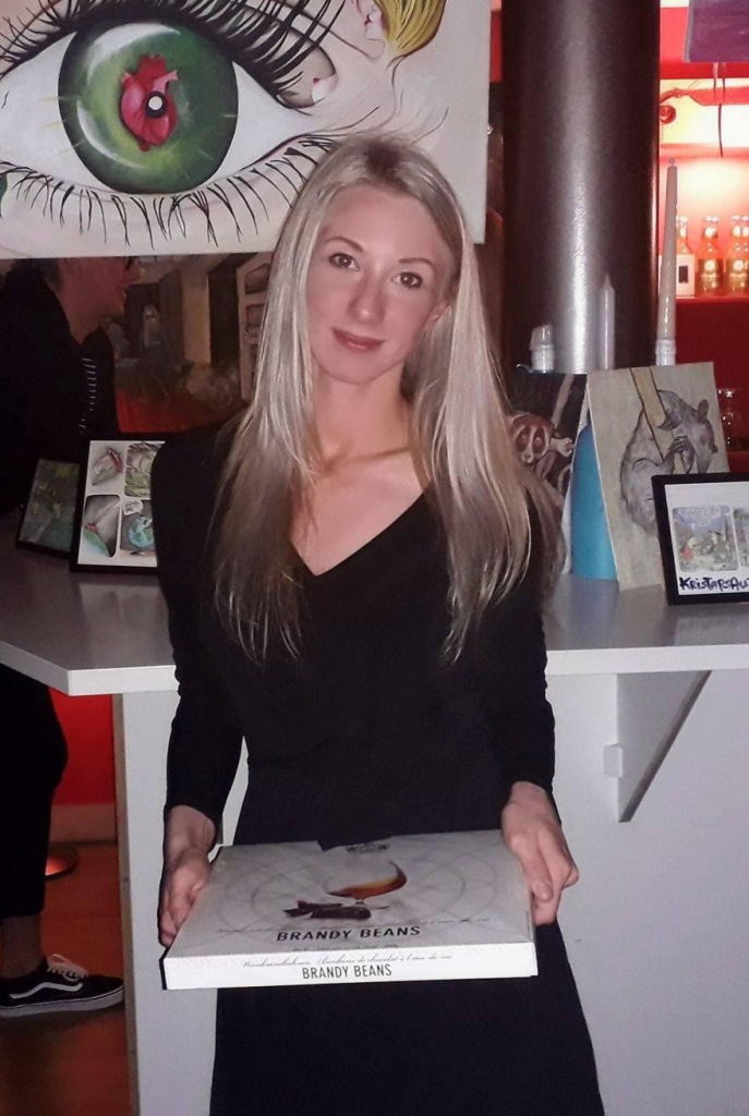 Jaunjelgavietes Santas Siliņas mākslas darbi izstādē Rīgā.