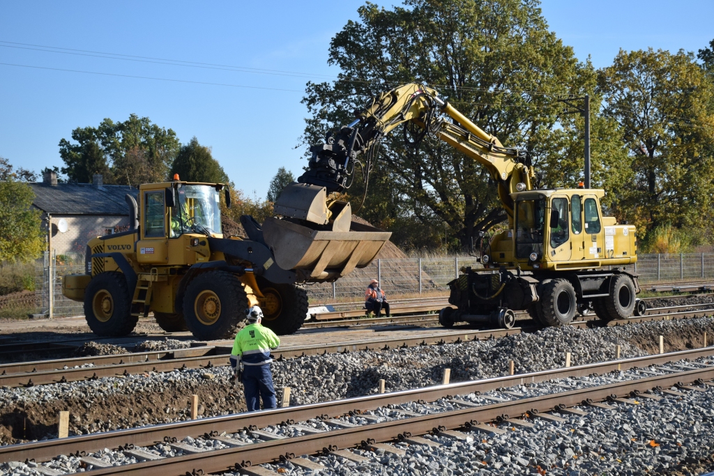 BŪS DROŠĀK — iecerēts pēc dzelzceļa perona pārvietošanas Skrīveros.