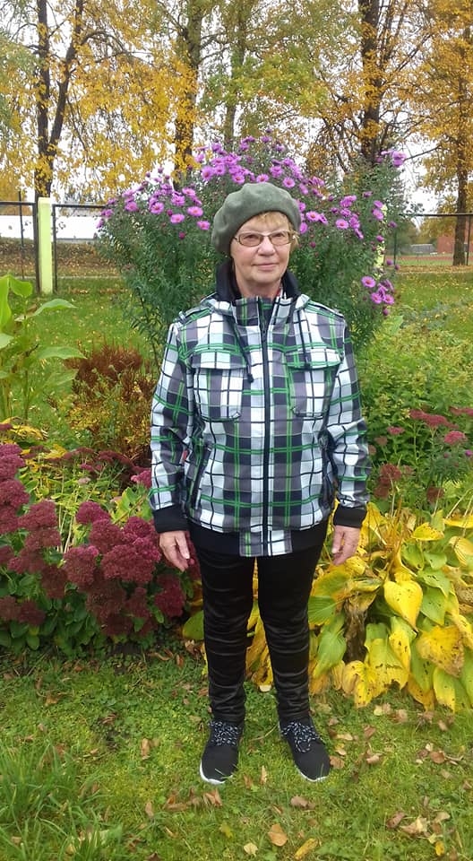 Rakstniece Gina Viegliņa-Valliete starp rudens baudīšanas mirkļiem laiku atrod arī grāmatu rakstīšanai.
Autors: no G. Viegliņas-Vallietes albuma