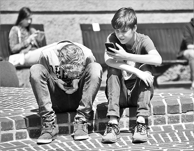 Autors: publicitātes