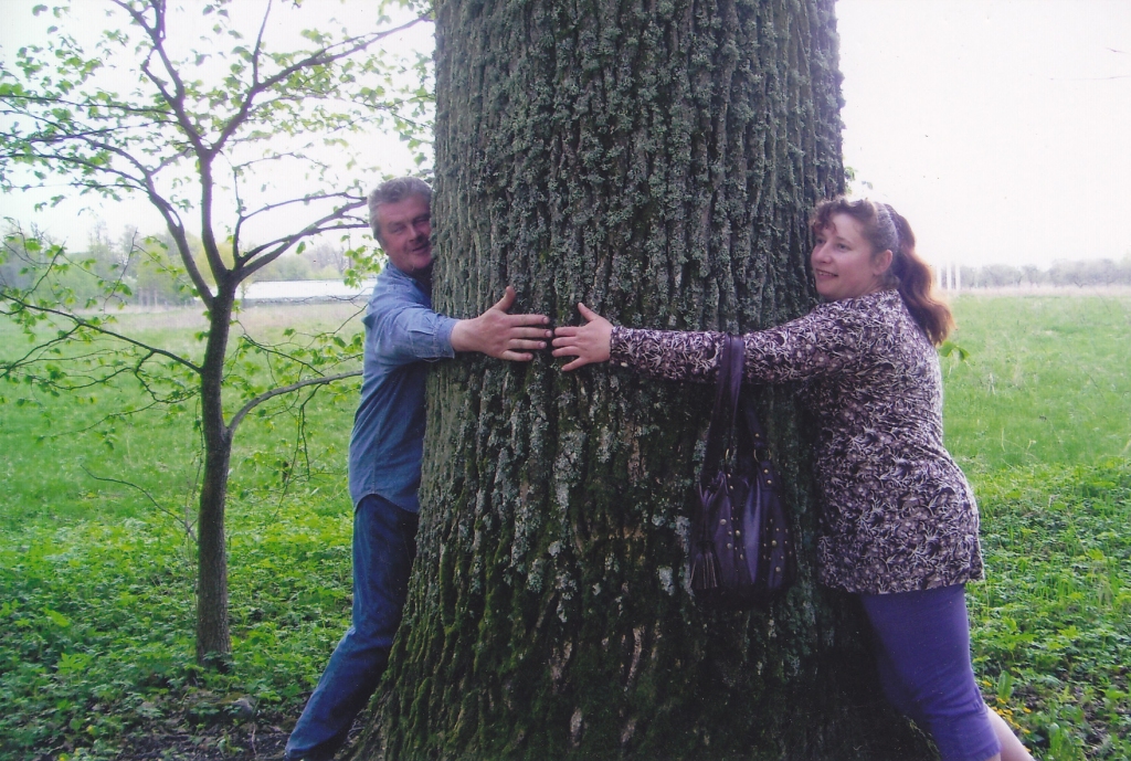 UZTICĪGI SAVAI MĪLESTĪBAI. Gunita un Arvīds kādā atpūtas braucienā Kokneses pusē.
