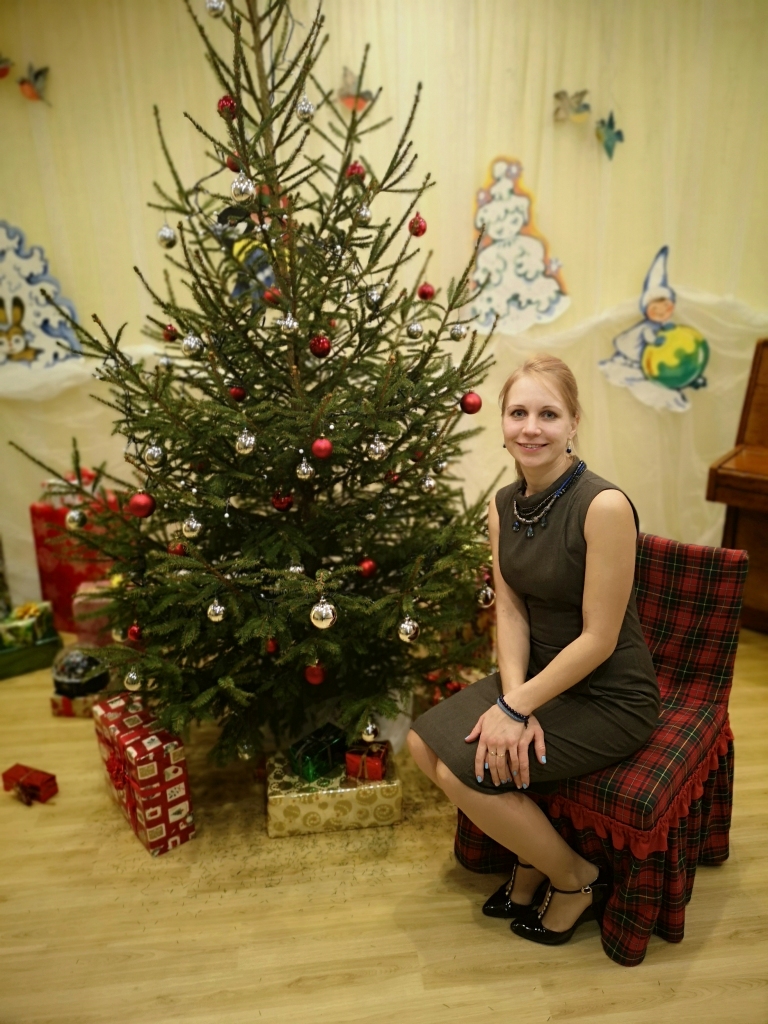 AICINĀJUMS — DARBS AR BĒRNIEM. Lauma Rudzone ar nepacietību gaida savu atgriešanos darbā bērnudārzā “Bitīte”, lai varētu darboties ar bērniem.
Autors: no Laumas Rudzones albuma