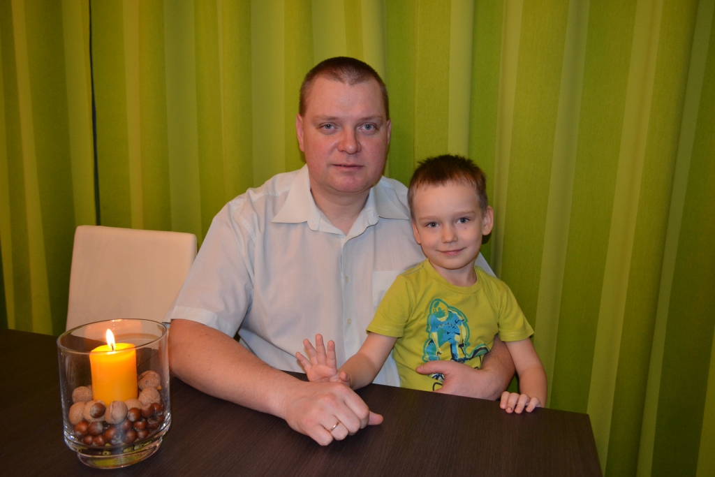 FEBRUĀRA JUBILĀRI. Kaspars Skudrovs ar jaunāko dēlu Martinu dzimšanas dienu svin ar divu dienu starpību.