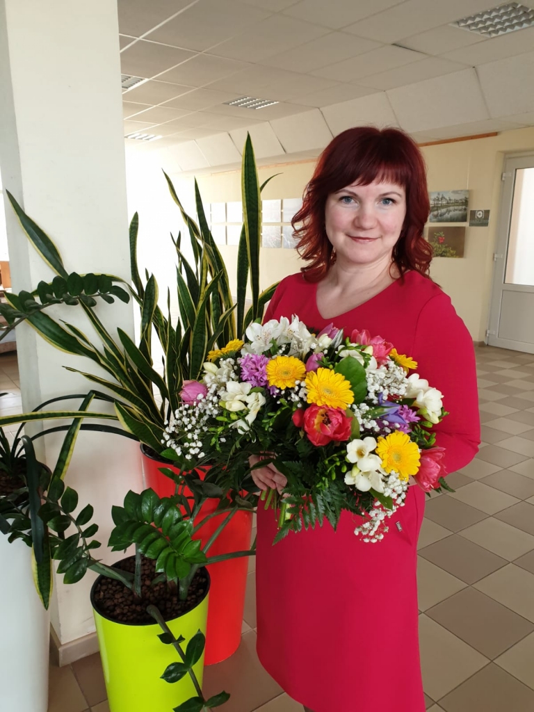 Lāsma Ruža-Riekstiņa, līdzšinējā ģimenes atbalsta centra “Dzeguzīte” vadītāja, nu apstiprināta Iršu pagasta pārvaldes vadītāja amatā.
Autors: Anita Šmite