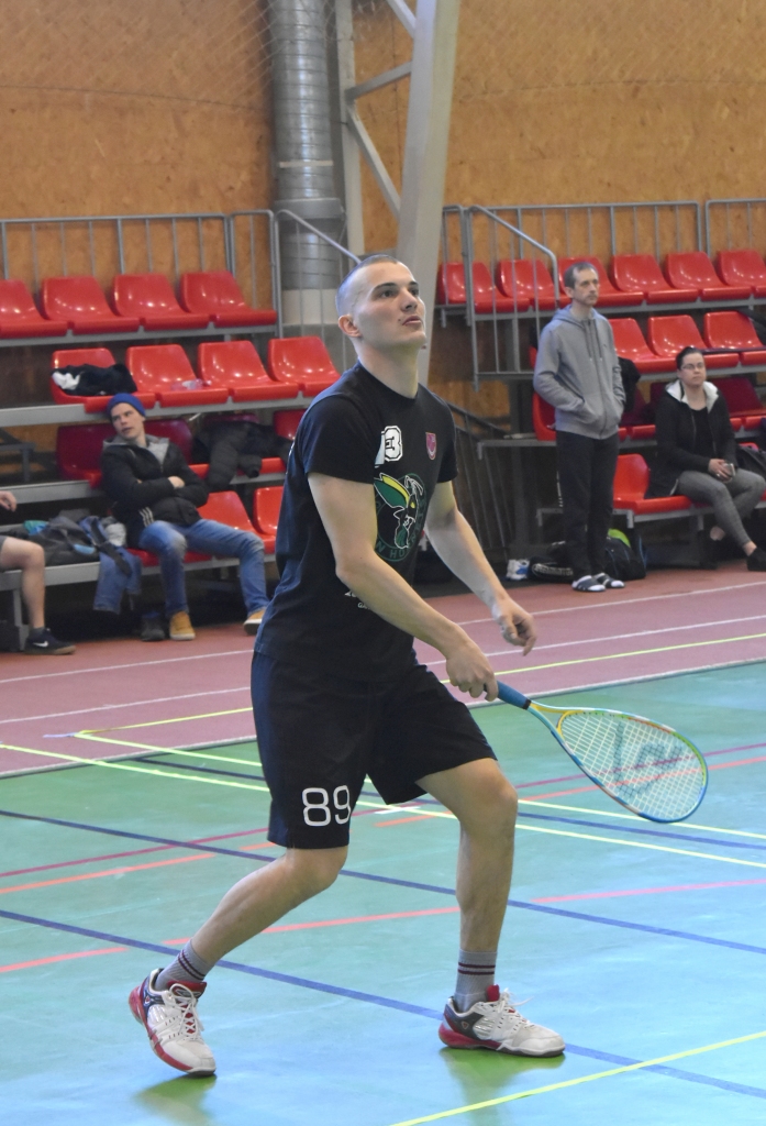 Daudzpusīgs sportists. Koknesietis Raivis Kurnigins ir talantīgs hokejists un florbolists, kurš roku iemēģina arī krosmintonā.