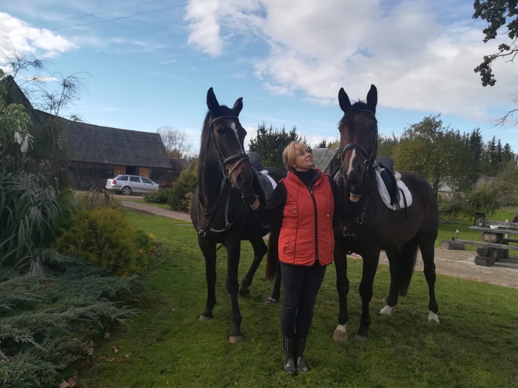 AR SAVIEM SKAISTUĻIEM Mārīte ir ik dienu.
Autors: no personīgā albuma