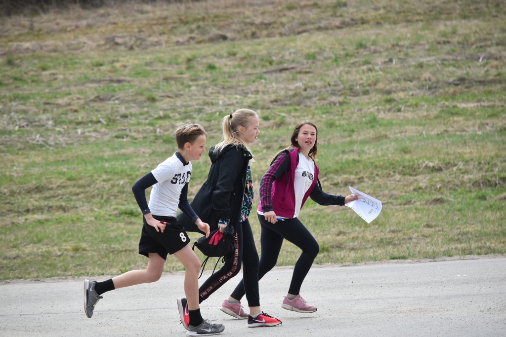 “Bubļiki” trasē. Kristofers Ovsjaņņikovs, Patrīcija Kļaviņa un Nikola Vāvere.
Autors: Ginta Grincēviča