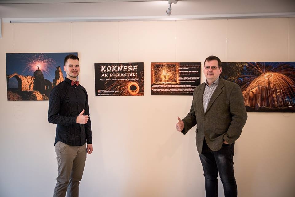 “Dzirksteļotāji” Ainārs Briedis (no labās) un Ingus Pugačovs.
Autors: no “Kokneses kadra”